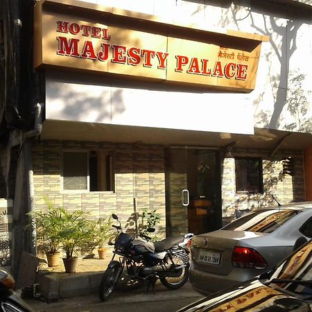 Hotel Majesty Palace Мумбаи Экстерьер фото